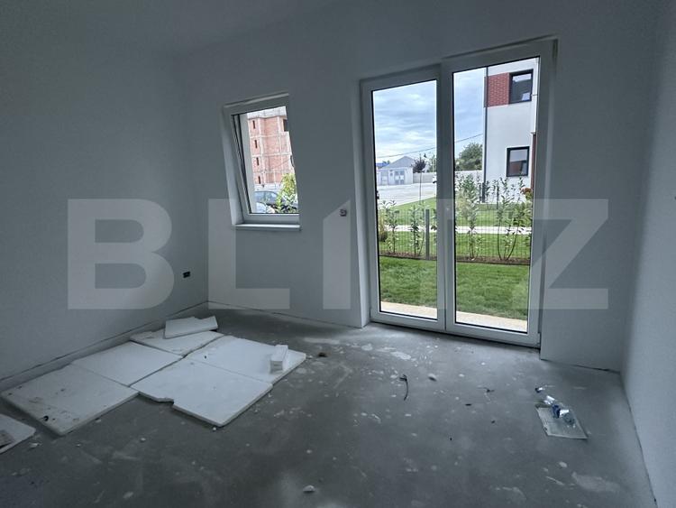 Apartament cu 3 camere, 66 mp, zona Careiului
