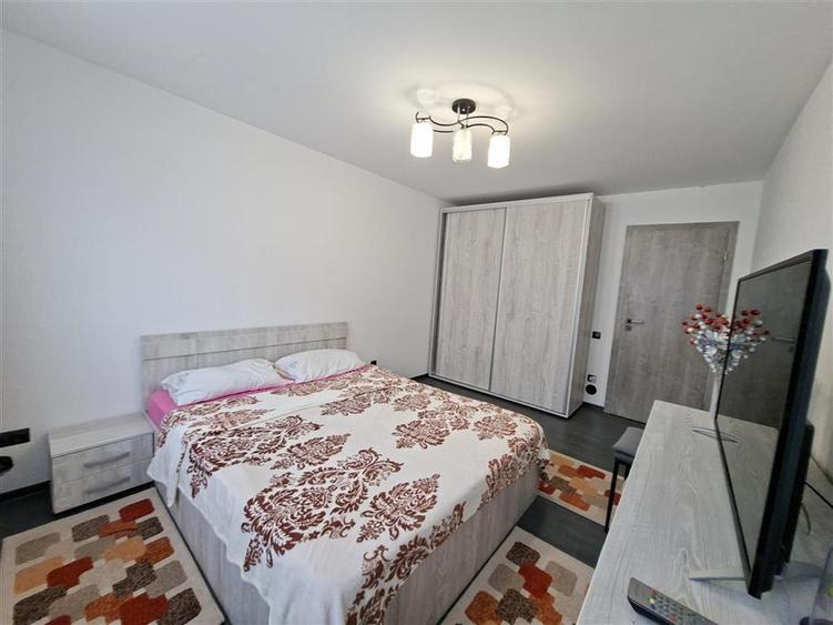 Apartament modern 3 camere balcon 2 locuri parcare zona Brana