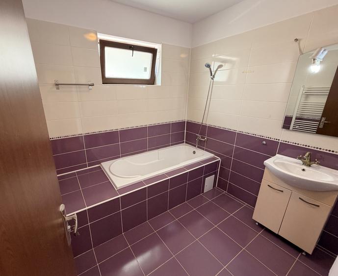 Vanzare Vila stil Duplex zona Pipera