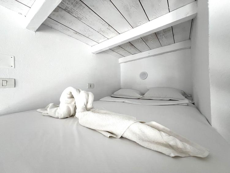Nibiru, Costinesti. Greek Bungalows , Afacere la Cheie, Prima linie