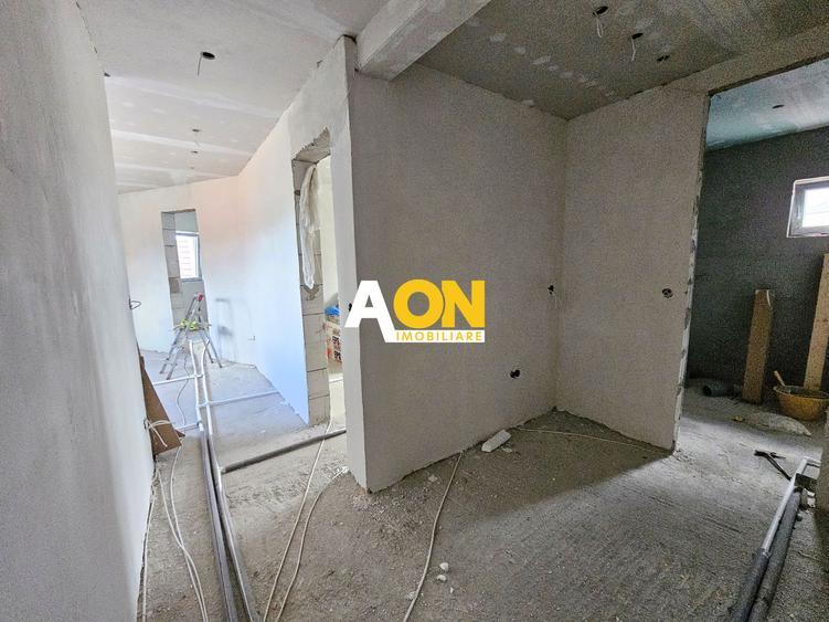 Casa 12 camere, pretabila ca pensiune sau pentru apartamentare