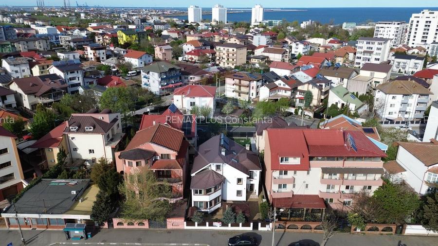 Pensiune de vanzare in Eforie Nord , Marea Neagra 300 mp teren - 11