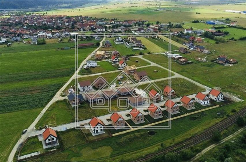 Teren cu autorizatie constructie si utilitati - casa individuala