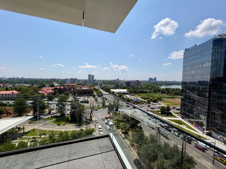 Vedere spectaculpasă | 4 camere | Terasă 65 mp