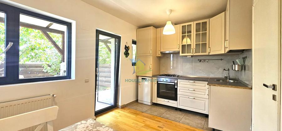 Casa/duplex  de inchiriat Otopeni, 4 camere