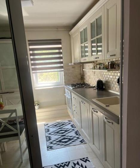 Apartament 4 camere, zona INEL II