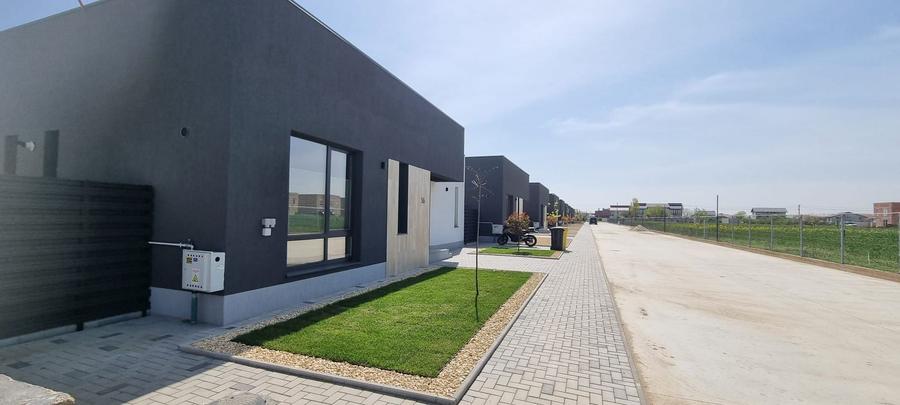 Investește în calitate: Case pe parter în cel mai nou și aerisit complex.