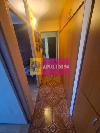 Apartament cu 3 camere de vanzare in Campina - Zona Centrala