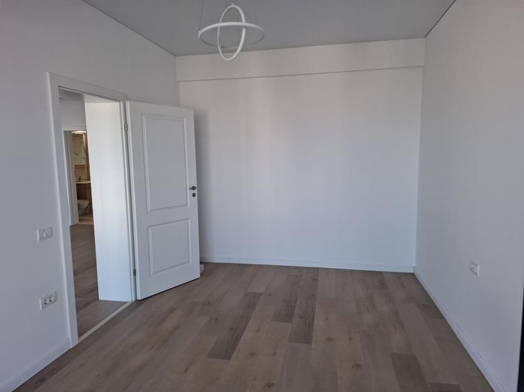 Mamaia Nord- 2 camere cu 1 balcoane 1 terasa de 28mp, loc parcare separat