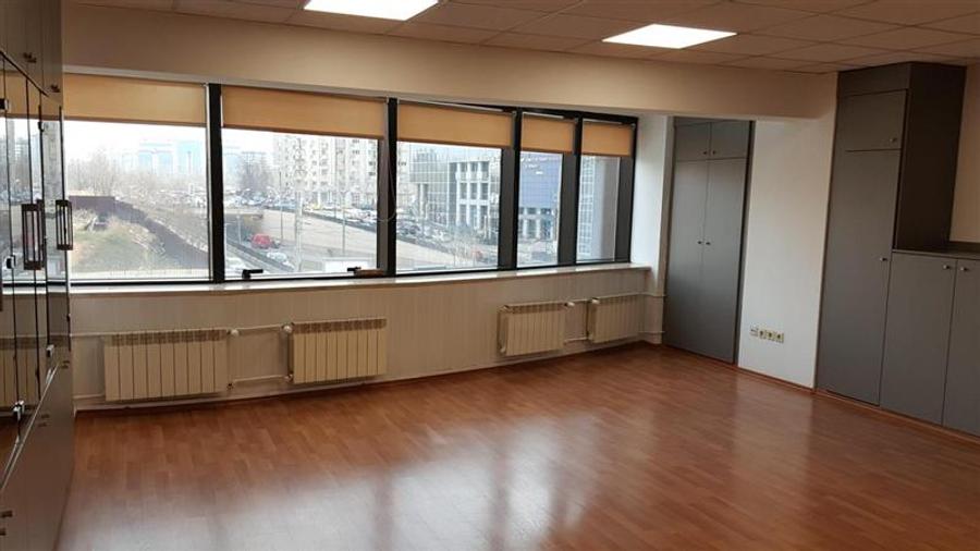 Muntenia Business Center - birouri de la 30 mp