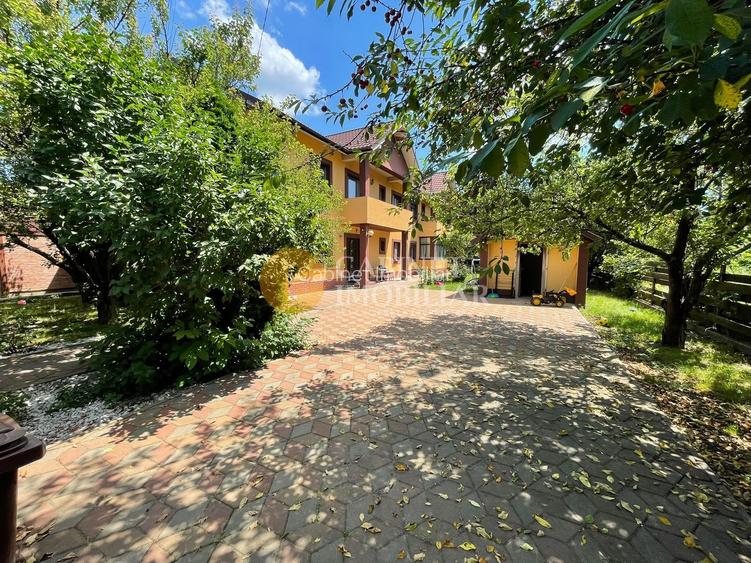 Casă Duplex Integral (Ambele Părți) - 325mp Utili, 1000mp Teren, Asfalt - 2