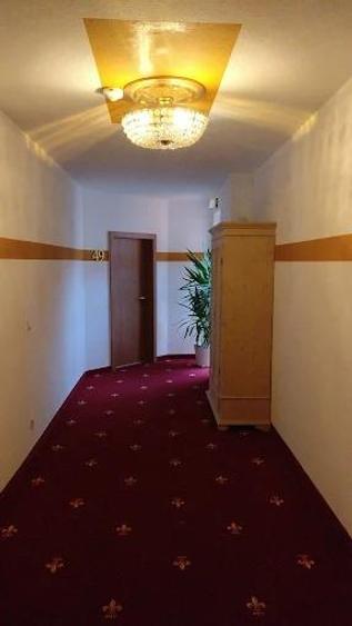 Elegant Ansamblu, Investitional & Antreprenorial Class,Brasov