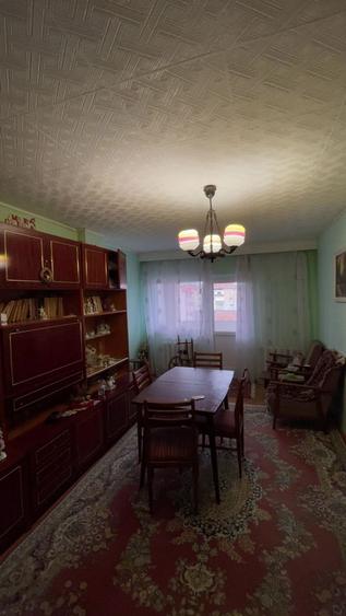 Apartament cu 3 camere de vanzare in Blaj