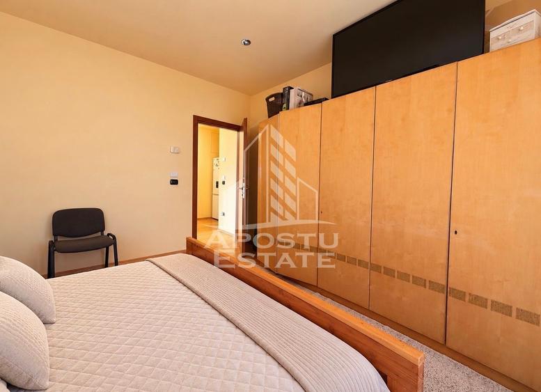 Penthouse 3 camere, parcare proprie + boxa, zona Sagului, Timisoara