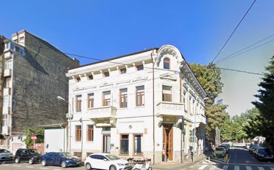 Cladire de birouri de vanzare | Spatiu comercial | Universitate | Armeneasca