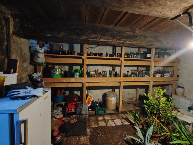 Casa 3 camere libera la vanzare CRISTIAN
