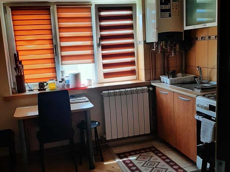 Apartament de vanzare direct de la proprietar-intersecția Materna, Craiovița