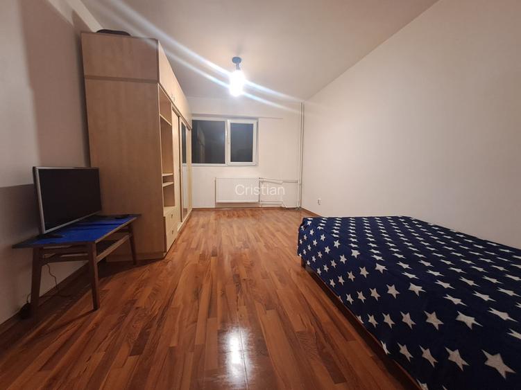 Garsonieră mare 42 mp utili, proprietar, Zona Sud - 13