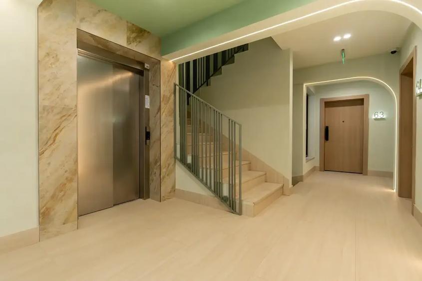 Apartament modern cu 3 camere și grădină privată. Mutare imediată