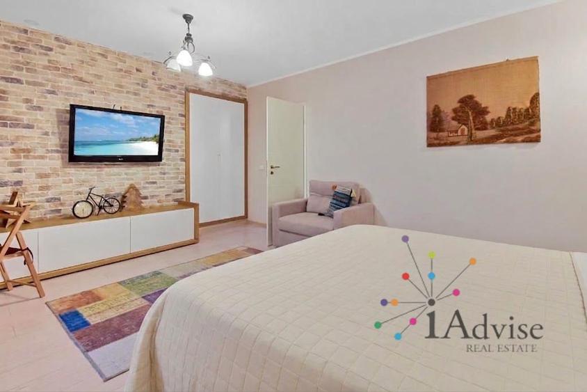 Garsonieră pretabilă pentru regim hotelier — Centru Istoric, Brașov