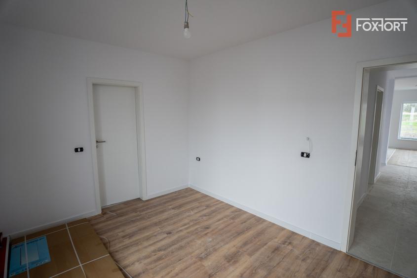 Casa individuala cu 4 camere de 107 mp, zona Giarmata