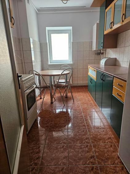 Bisericii Romane, apartament cu loc de parcare propriu, ideal pentru studenti