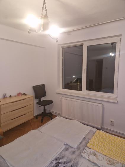 Apartament doua camere, decomandat, renovat