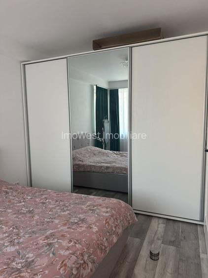 Giroc-Eso | 2 Camere | Lift | Mobilat si utilat | Loc de parcare - 2