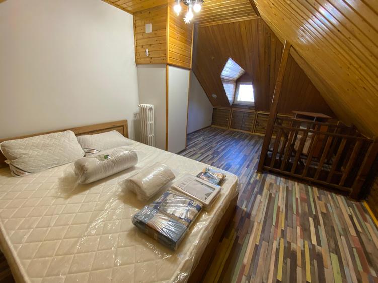 Apartament cu 3 camere, zona Bucium - Hanul "Trei Sarmale"