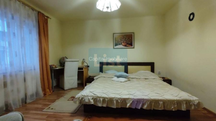 Casa cu mansarda, 7 camere, anexe, Sanmartin - 12