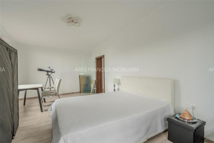 LAGUNA VERDE,VILA ,7 CAMERE,498 MP,TEREN 1000 MP,LANGA LAC SI PADURE - 30