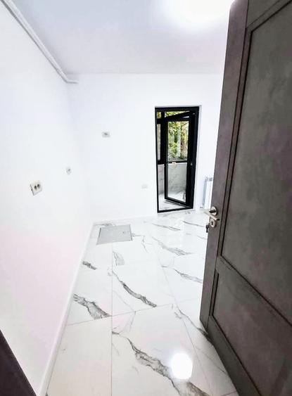 3 camere decomandat -2bai -Renovat total-Dacia