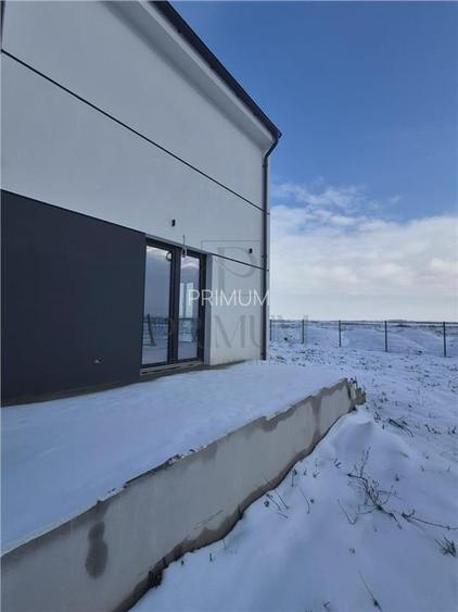 Duplex superb cu 4 dormitoare - teren 330 mp - locatie foarte buna - cartier exc - 6