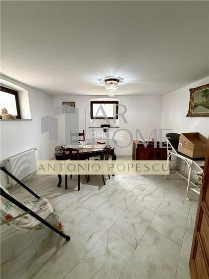 Casa 11 camere D+P,cu o arhitectura deosebita, ultracentral, Ploiesti. - 16