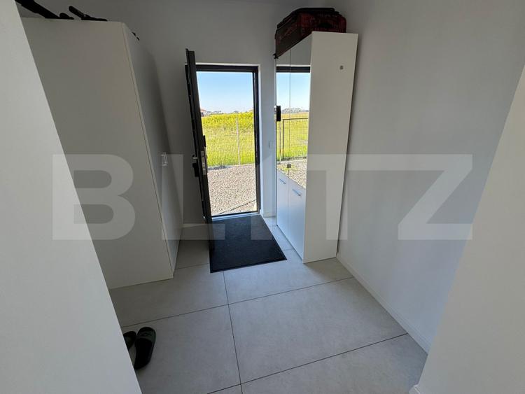 Casă full smart, 100 mp, independență energetica, zona Săcălaz