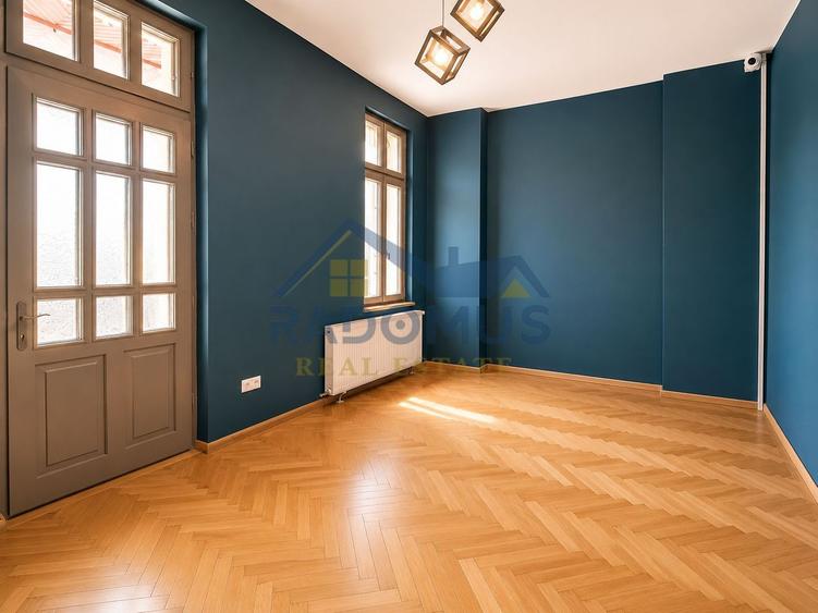Spațiu Comercial | Centru | 3 Camere | 100 mp | Etaj 500/ Mansarda 400