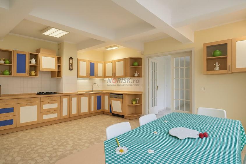 Grand Residence | 4.500 mp teren pe stradă principală