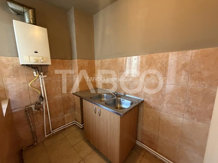 Garsoniera decomandata 35 mp utili etaj 2 zona Tudor Vladimirescu - 4