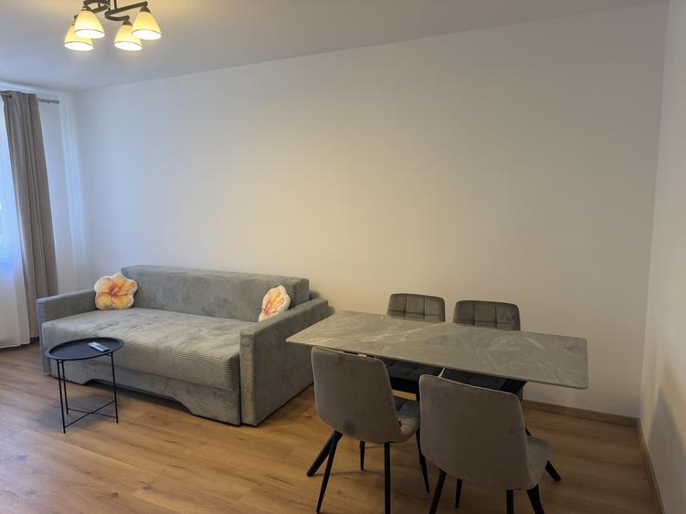 Ap 3 camere decomandate renovat et 1 Strand central