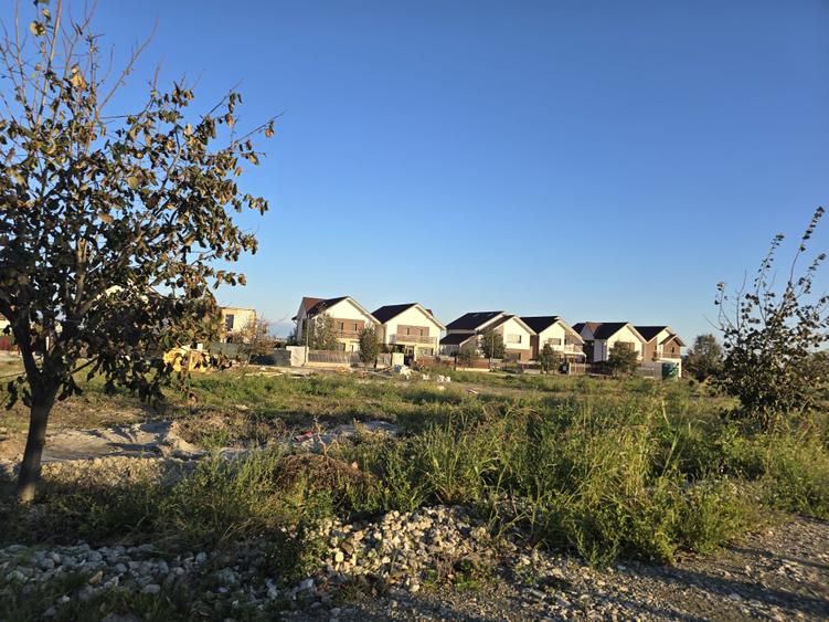 Teren de vanzare in Navodari