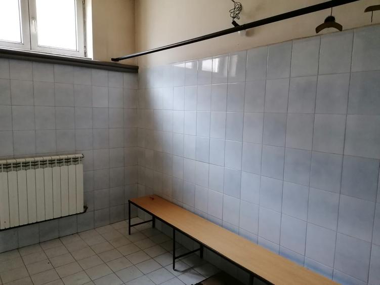 Spatiu hala si birouri zona Stupini