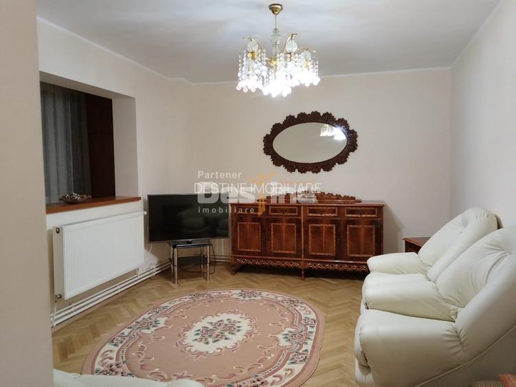Vă oferim spre inchiriere apatrament 3 camere decomandat - 3