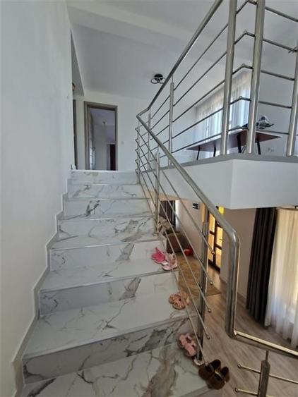 Casa P+M de vanzare Sabareni