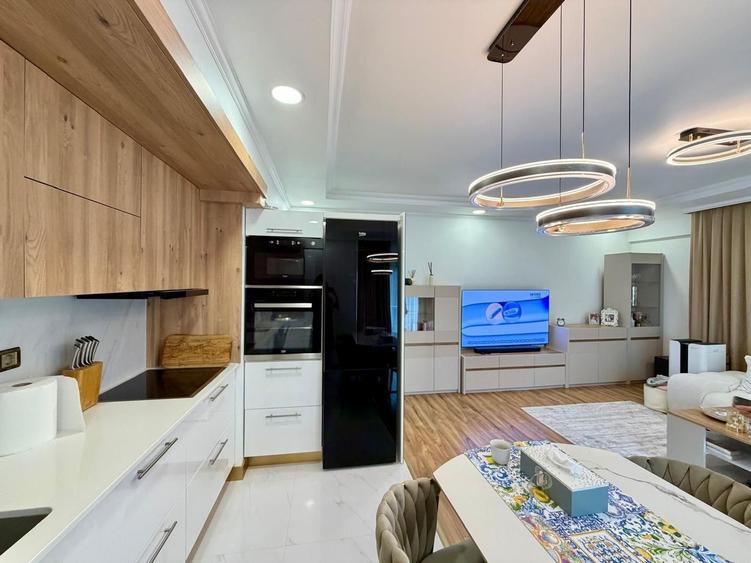 Apartament 3 Camere | Vedere la Pădure 🌳 | Piscină | Premium