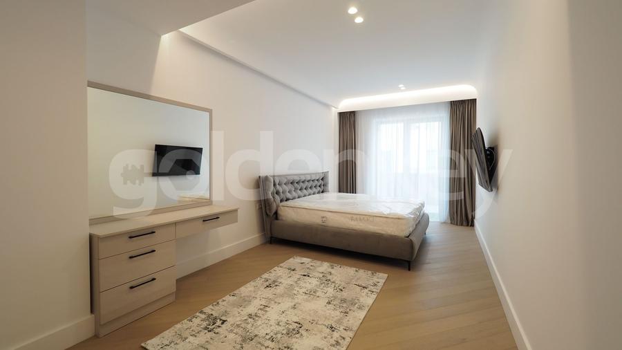 Apartament penthouse cu 4 camere langa Cambridge School