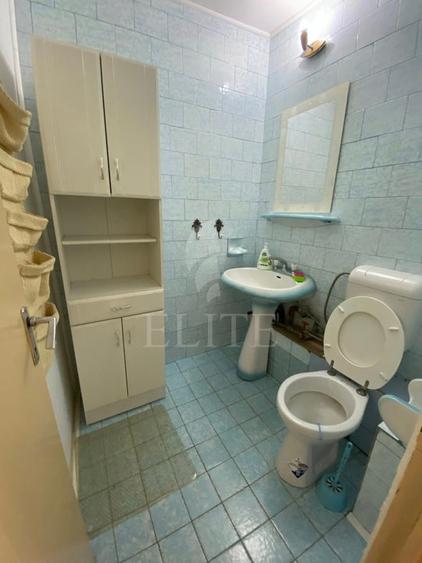 Apartament 3 camere în zona PIATA ZORILOR