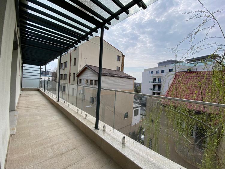 Amazing duplex apartment with 4 bedrooms