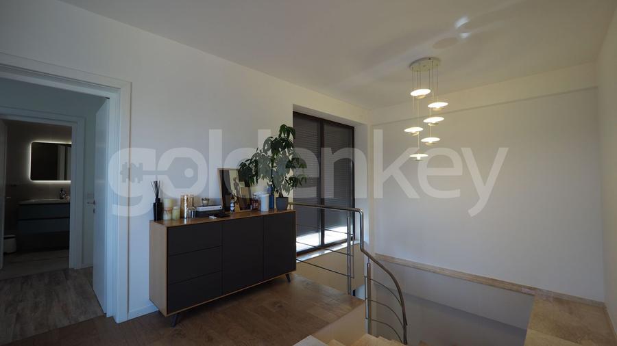 Duplex penthouse insorit cu 5 camere, 3 bai | 325mpc | terase 88mp