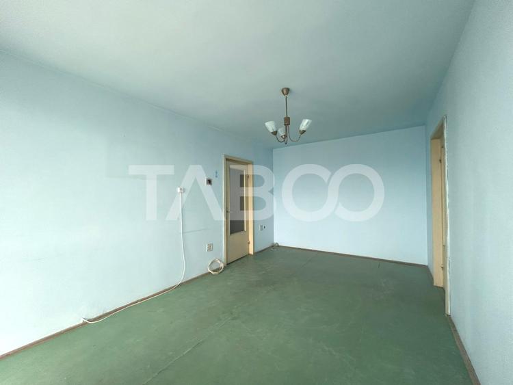 Cenusareasa apartamentelor - renovabil- balcon pivnita Mihai Vitezul