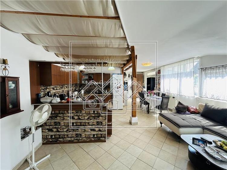 Casa individuala, teren mare, 260 mp utili, Sura Mica - 38